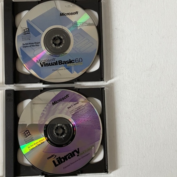 Microsoft Visual Basic 6.0 Deluxe Learning Edition - Picture 11 of 14